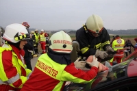 Rund 150 Teilnehmer üben Busunfall-Szenario in Karlstetten